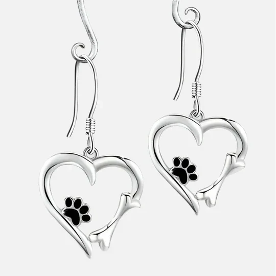 Yaritza- silver drop earrings with heart